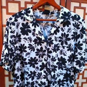 Women's Top Bold Summer Travel Floral Island Shirt Summertime Blouse
